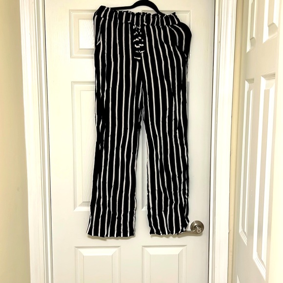 Used, H&M white navy blue trouser pants loose fitting size S - Picture 1 of 2